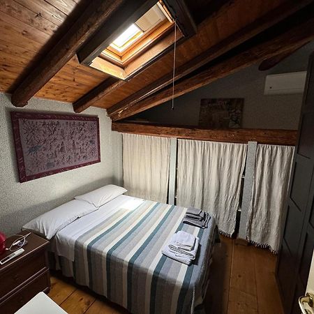 Appartamento A Casa Di Bert - Catania Bagian luar foto