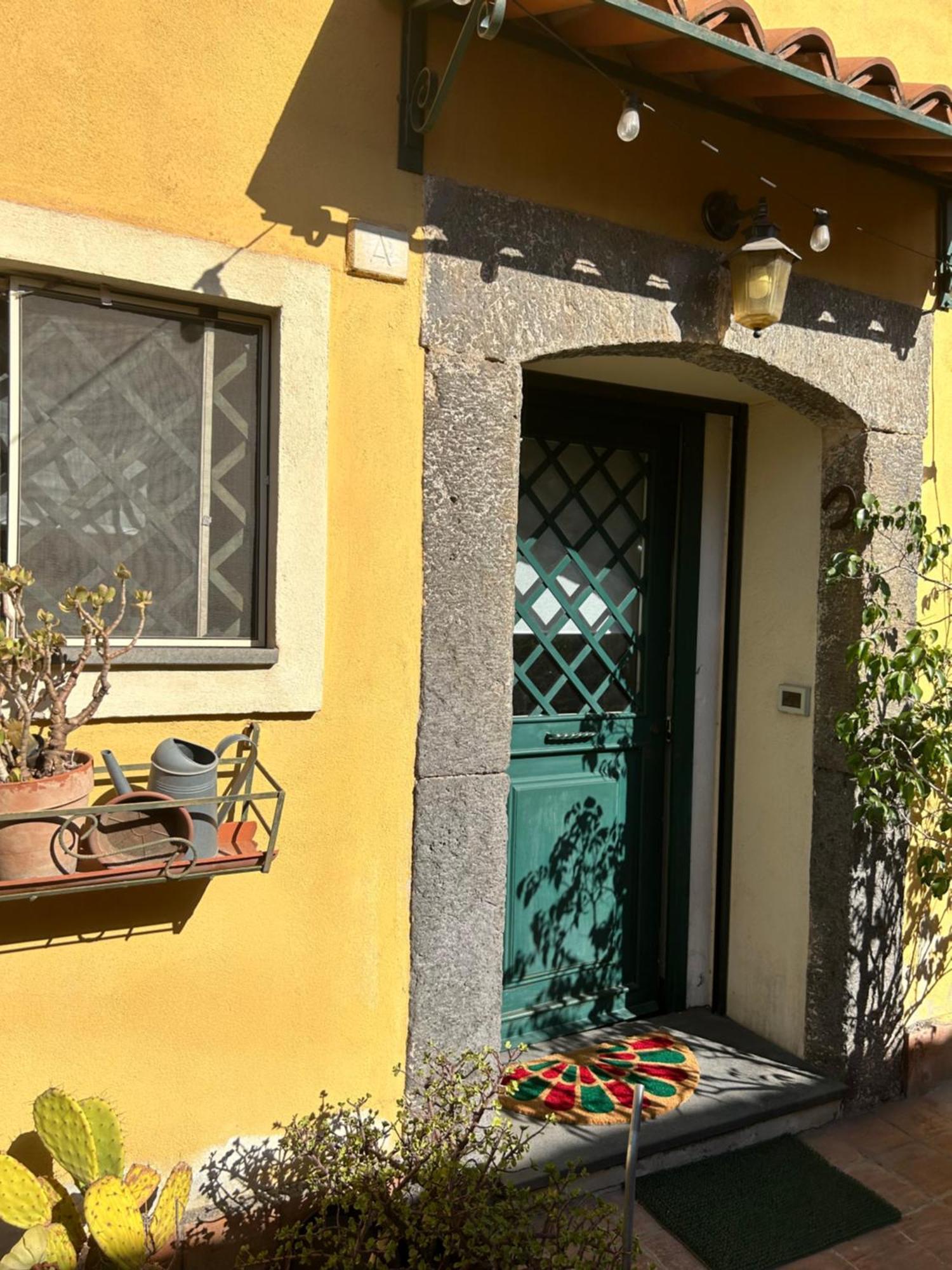 Appartamento A Casa Di Bert - Catania Bagian luar foto