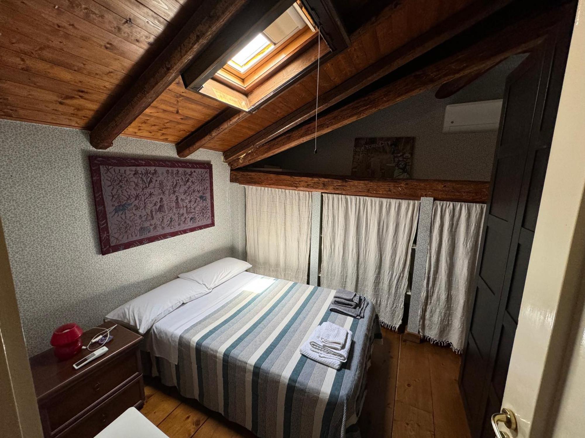 Appartamento A Casa Di Bert - Catania Bagian luar foto