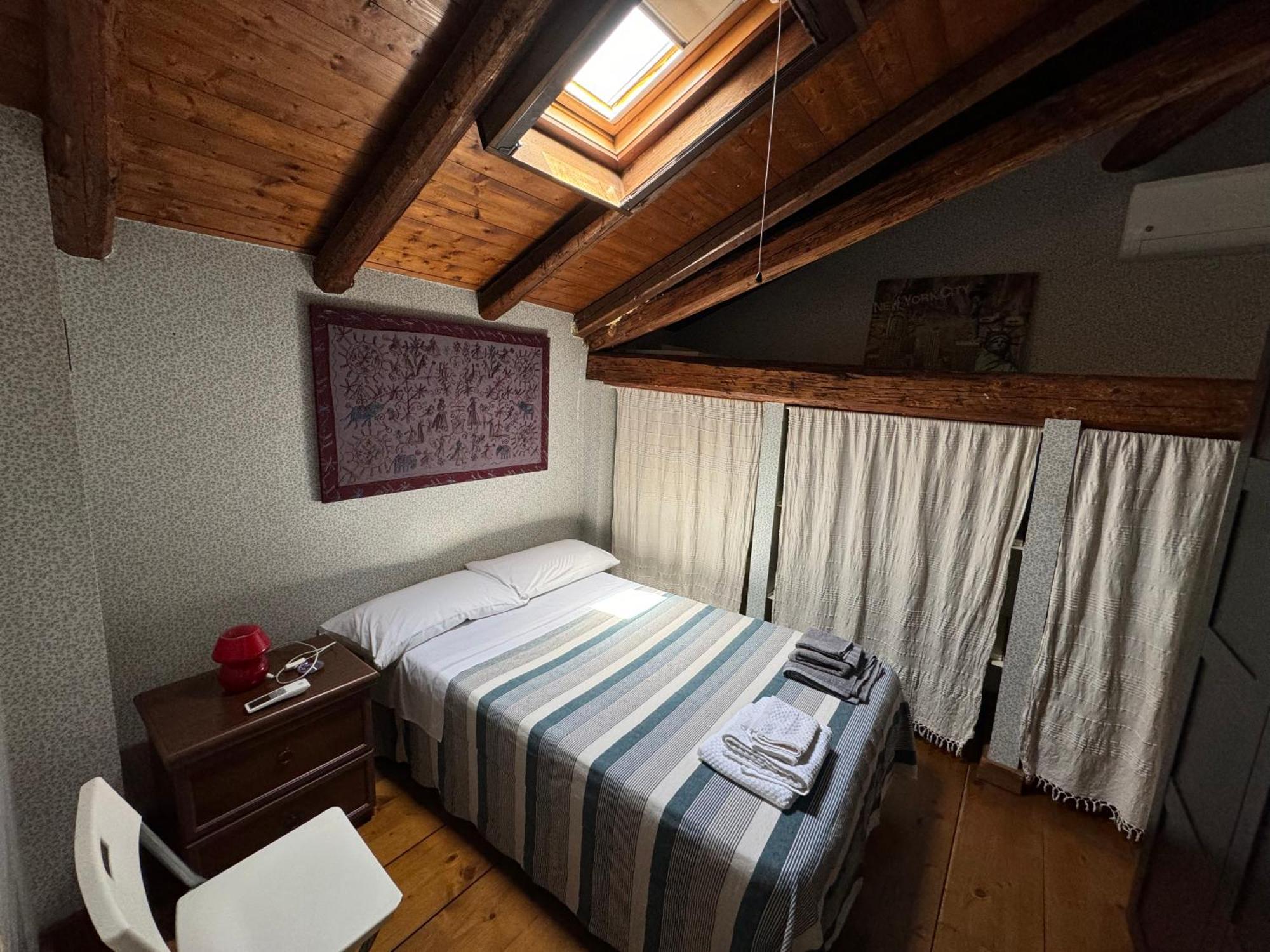 Appartamento A Casa Di Bert - Catania Bagian luar foto
