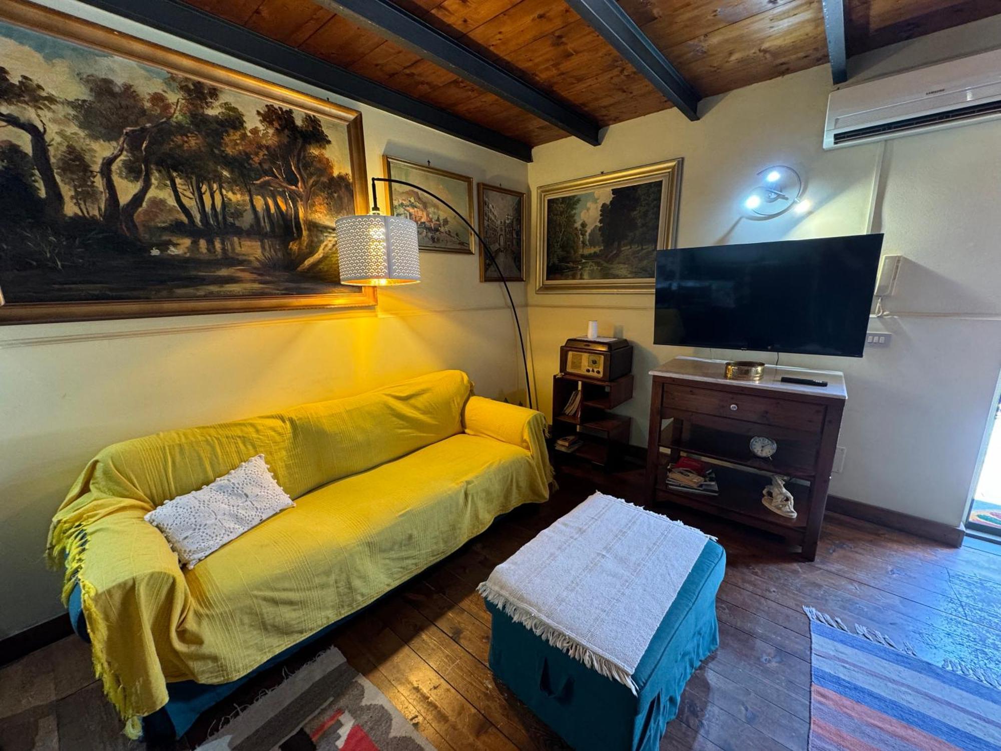 Appartamento A Casa Di Bert - Catania Bagian luar foto